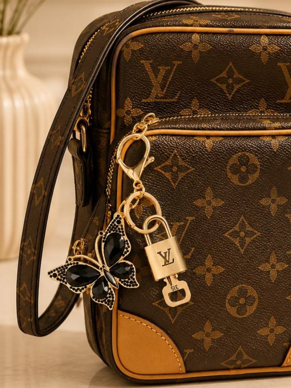 Authentic Louis Vuitton Gold Lock 🔒 Unbranded Butterfly Keychain Bag Charm LV